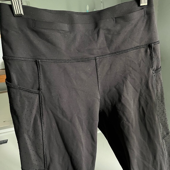 Lululemon tights - Picture 4 of 6